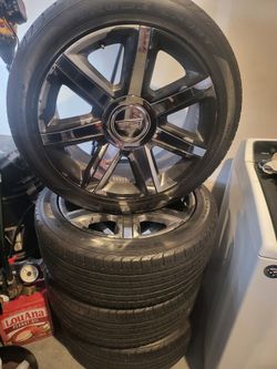 Cadillac Escalade ESV 22” Tires