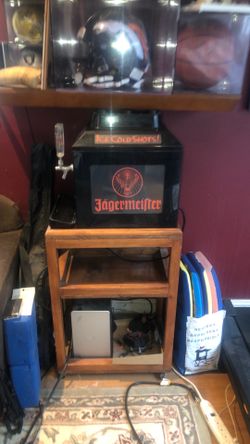 The rolling Jager Meister 3 bottle machine on tap