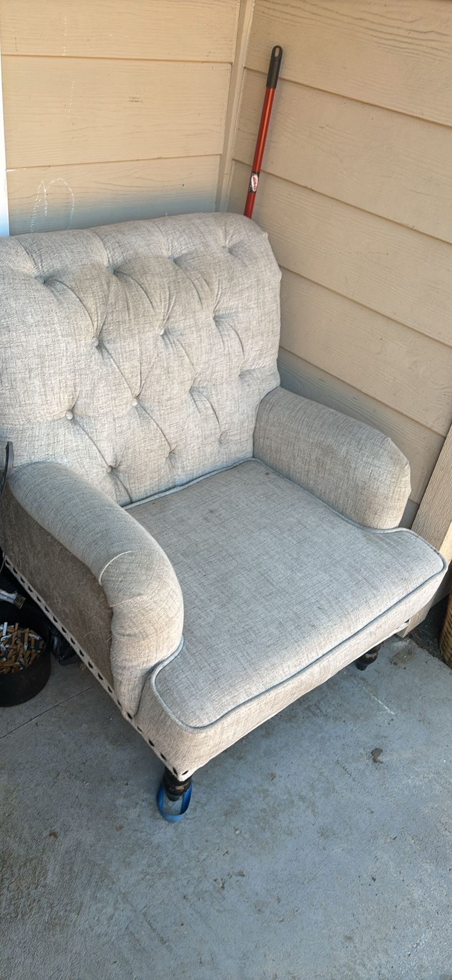 Free Chair