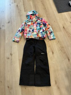 Roxy youth snowboard jacket size 12 with arctix youth snowboard pants size M (10/12)