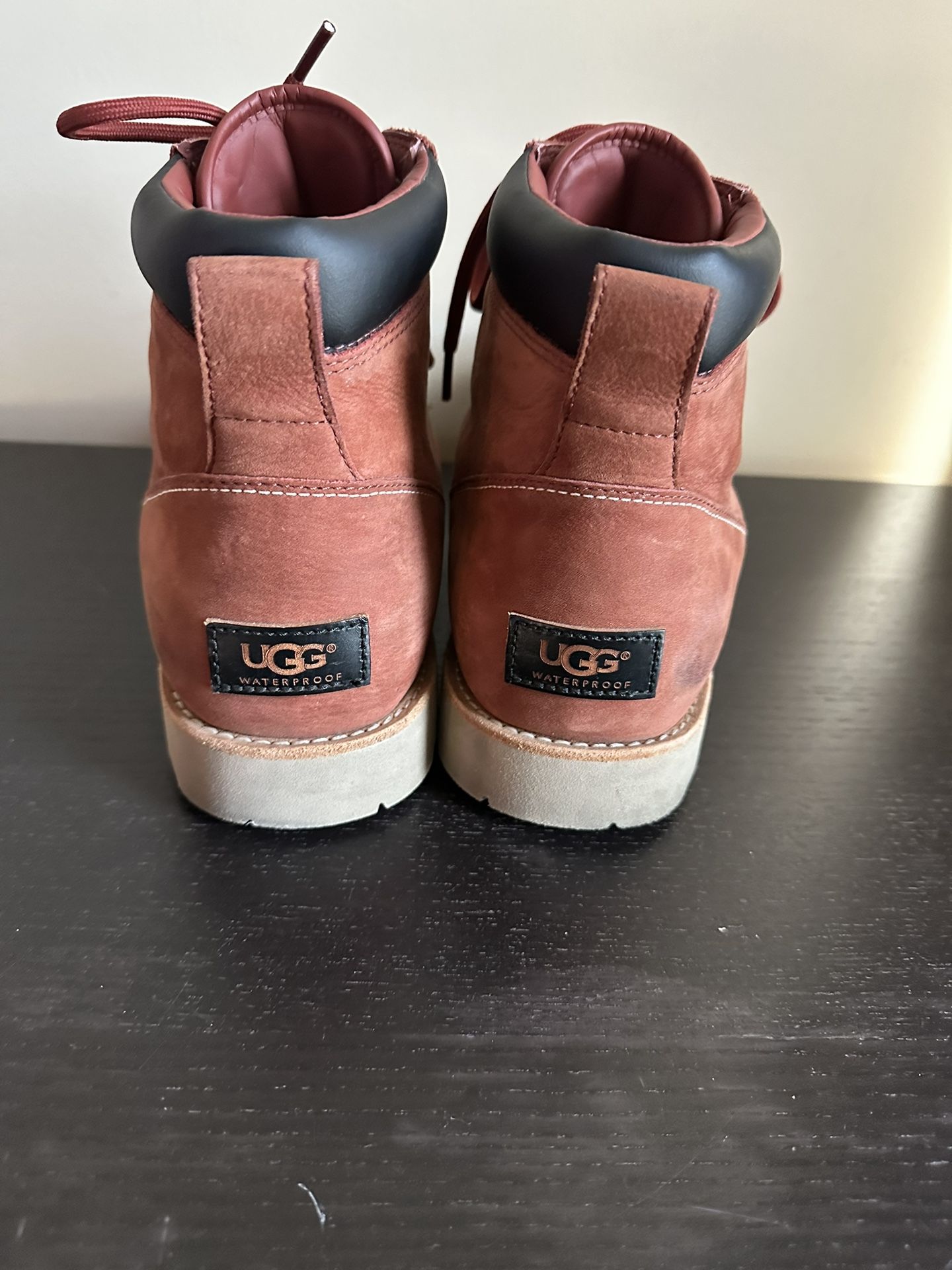 UGG BOOTS  (winter)  Size 10 to 10.5