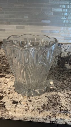 Crystal ice bucket
