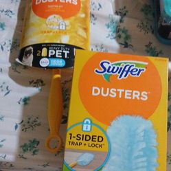 Swiffer Dusting Kit W/2 Heavy Duty Pet Dusters and  Swiffer  Dusters  W/10 Duster Pads 
