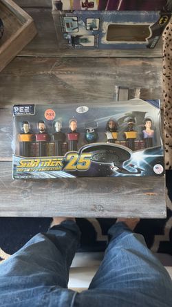 Star Trek Next Generation 25th Anniversary PEZ Set