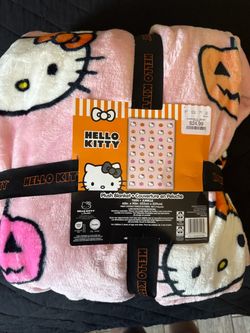 Hello kitty Halloween plush blanket 🎃