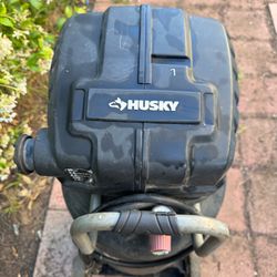 Husky 20 Gallon Compressor
