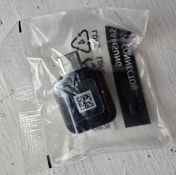 AKG Earbuds / USB Connector