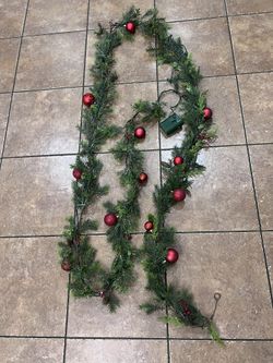Pre Lite  Christmas Garland 15 Ft Long 