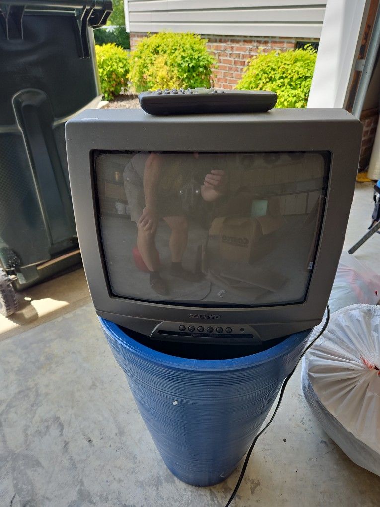 Color Television 13"