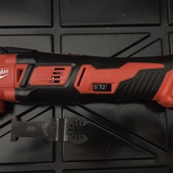 Milwaukee  M18 Multi Tool