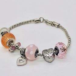 ❤️ Silver tone charms bracelet❤️
