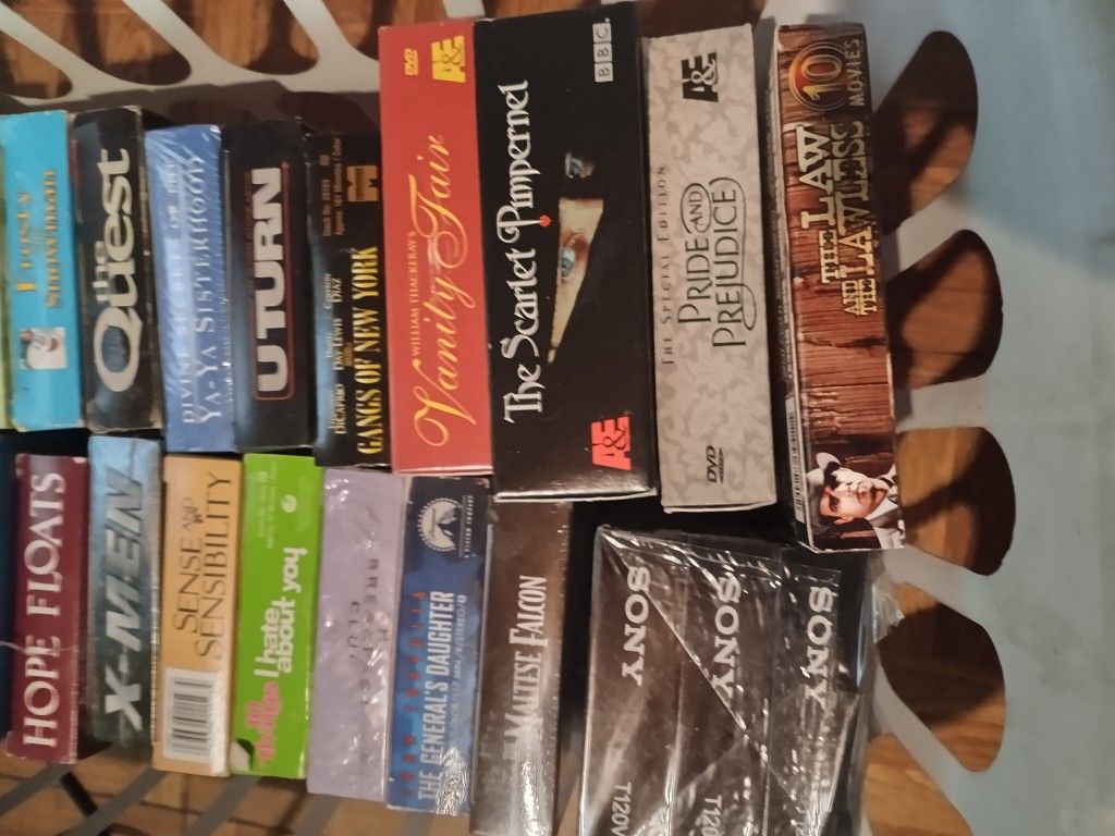 VCR Tapes Classic Flicks