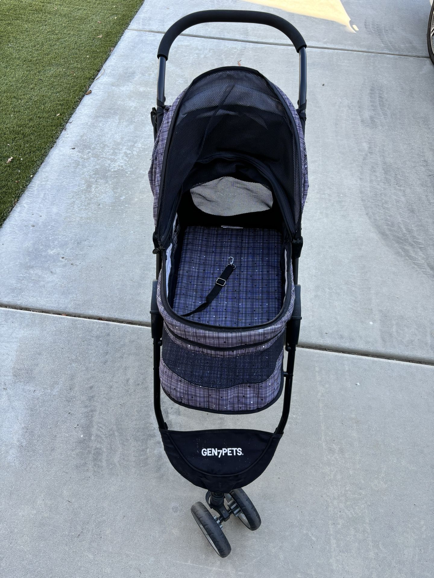 Gen7Pets Stroller