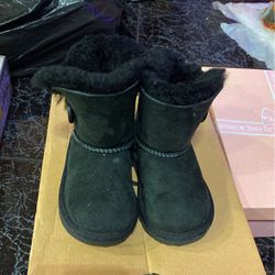 Toddler Ugg Boots Size 6