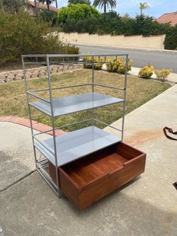 Bar Stand
