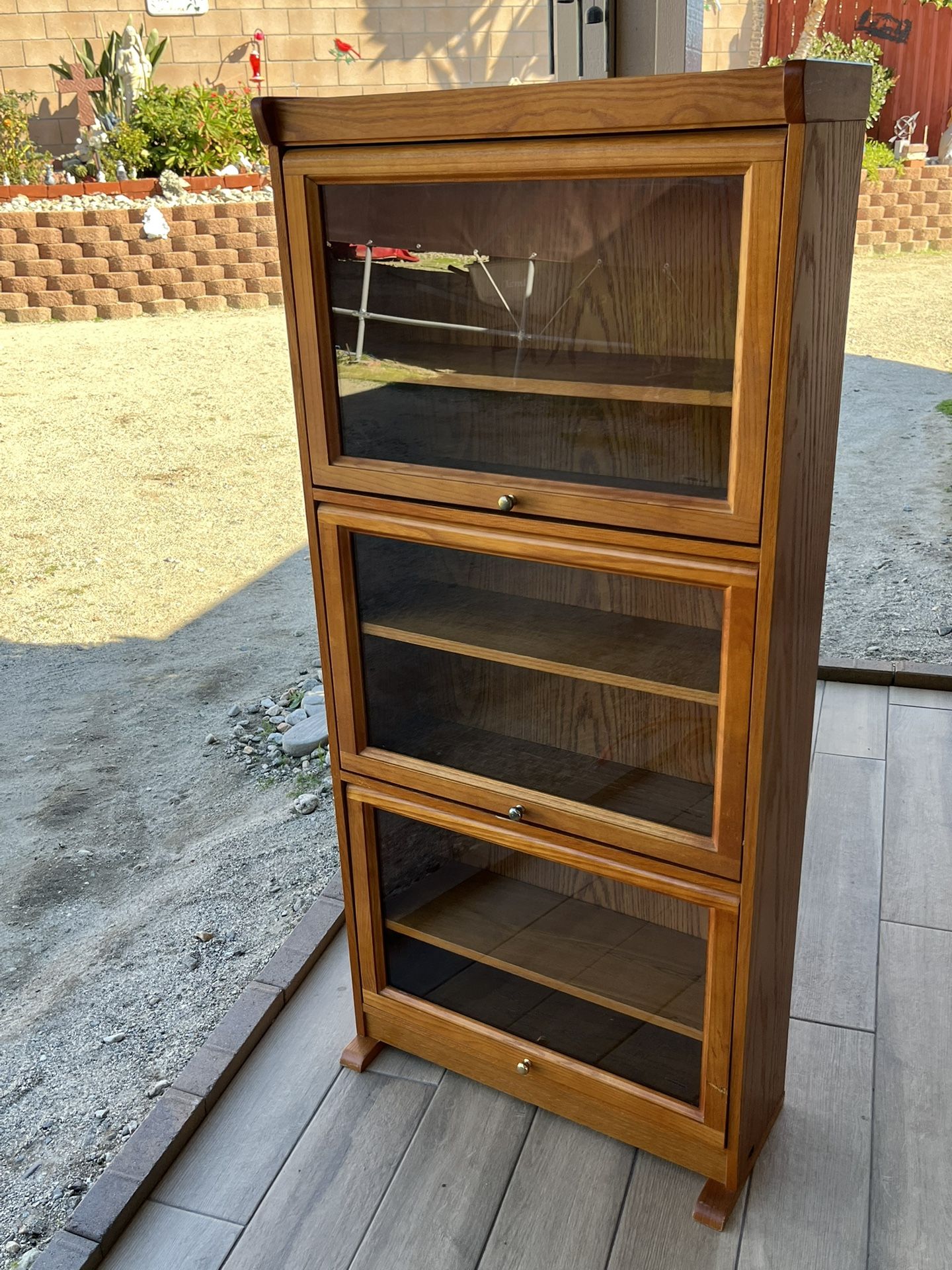 Beautiful Vintage Barrister Bookcase.