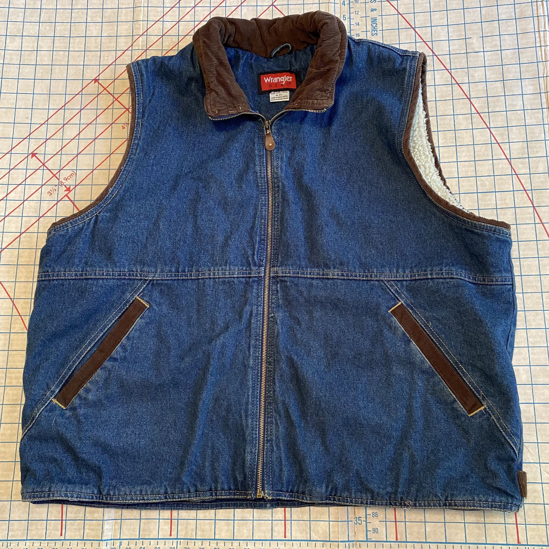 Vintage WRANGLER Hero Denim Vest Sherpa Lined Corduroy Collar Mens Size 2XL Zip