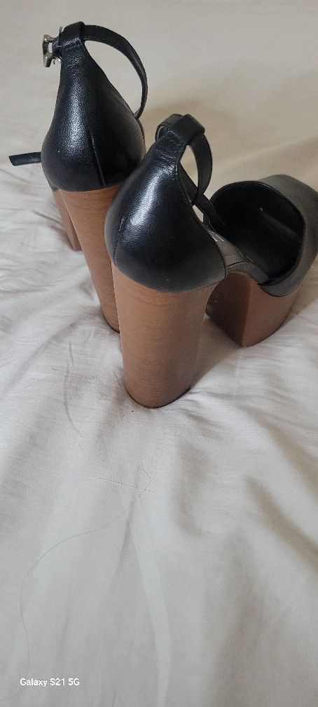 Gianni Bini Black Heels