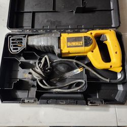 Dewalt Reciprocating Saw w/ case