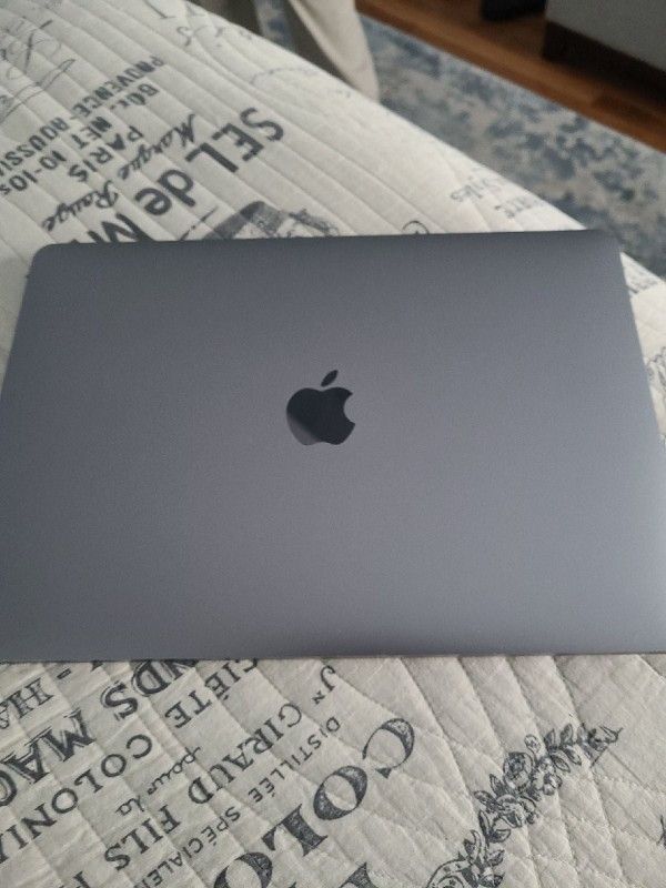 Macbook Pro