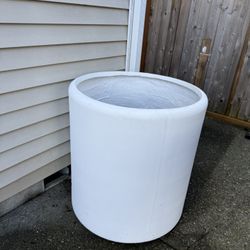 LARGE White Modern Fiberstone And Clay Planter