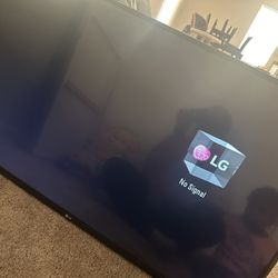 50 Inch Lg tv With Remote