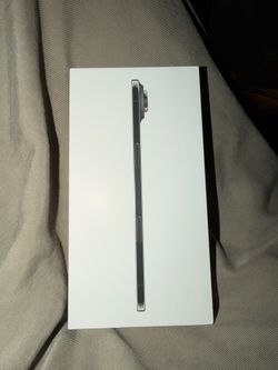 iPhone Air 256 Space (Brand New Factory Unlocked)