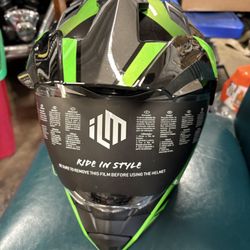 ILM MOTORCROSS ATV/DIRTBIKE HELMET brand New Size Med