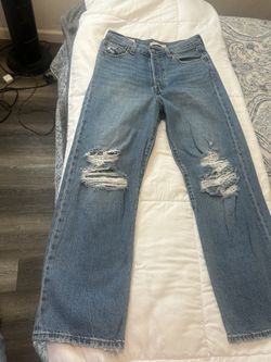 Women Levi’s Jeans 