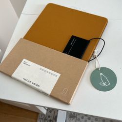  BRAND NEW Native Union Paris iPad Pro Case