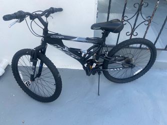 Hyper Havoc 26” Full Suspension Mountain Bike Good condition, rides great. Front & rear suspension, strong tires, comfortable seat. Asking $140 OBO