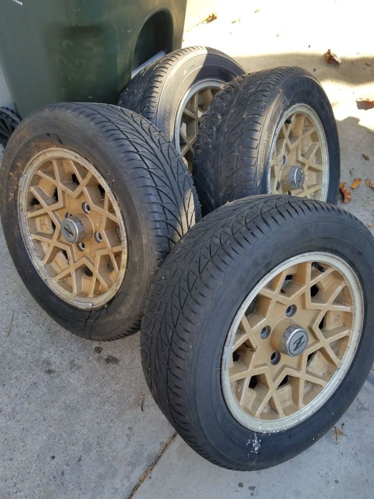 Datsun 280zx turbo bronze snowflake wheels