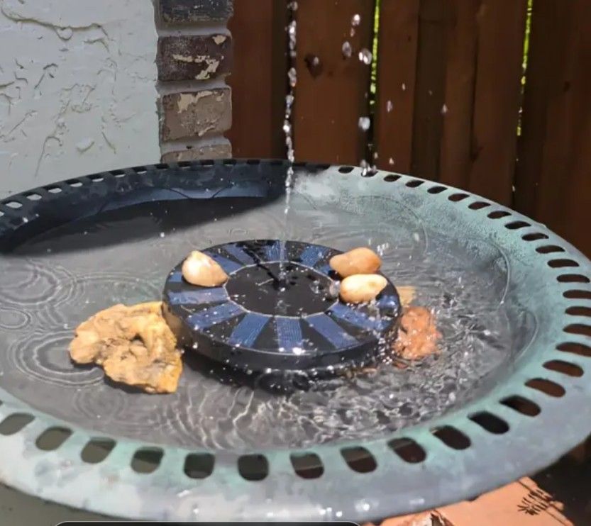 Solar-Powered Bird Bath Fountain Pump with - Floating- 5.12"