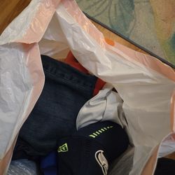 Free Girls ,boys Clothes Plushies 1blanket 