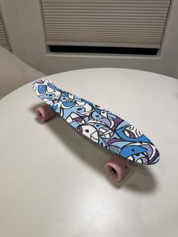 Unique Penny Board (Blue purple white, pink wheels)