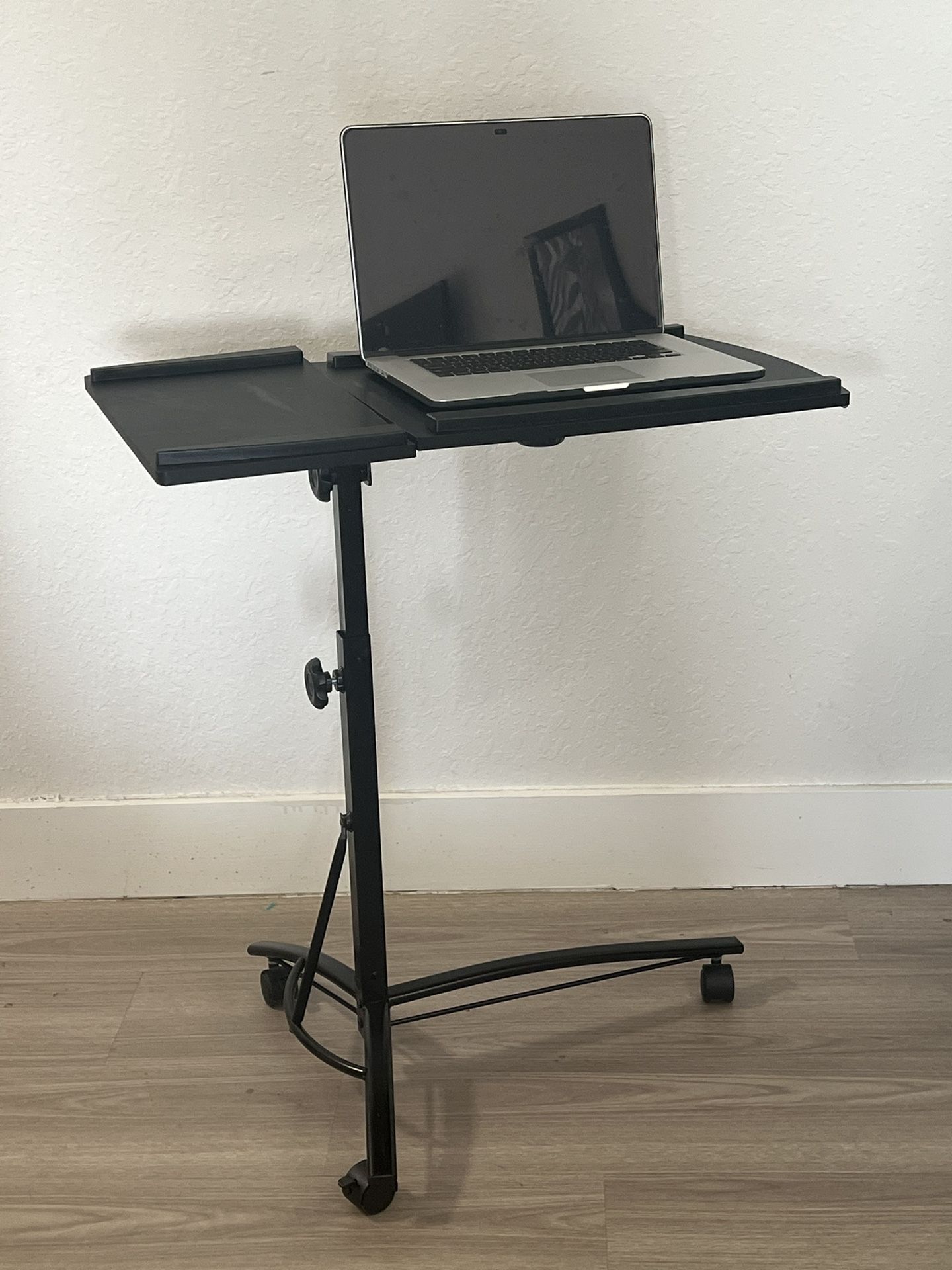 Mobile Adjustable Laptop Table Desk with Wheels