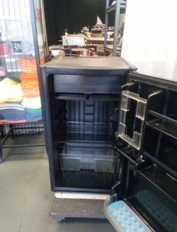 Sanyo Moni Fridge