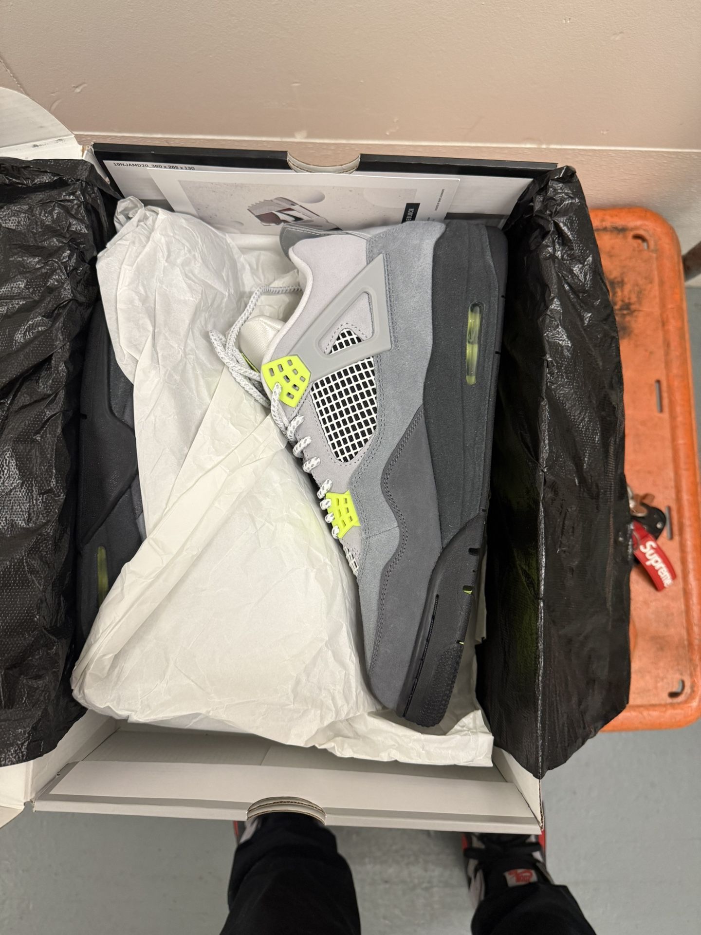 Jordan 4 Neon 95 M12.5 Brand New DS