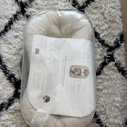 Snuggle me lounger 