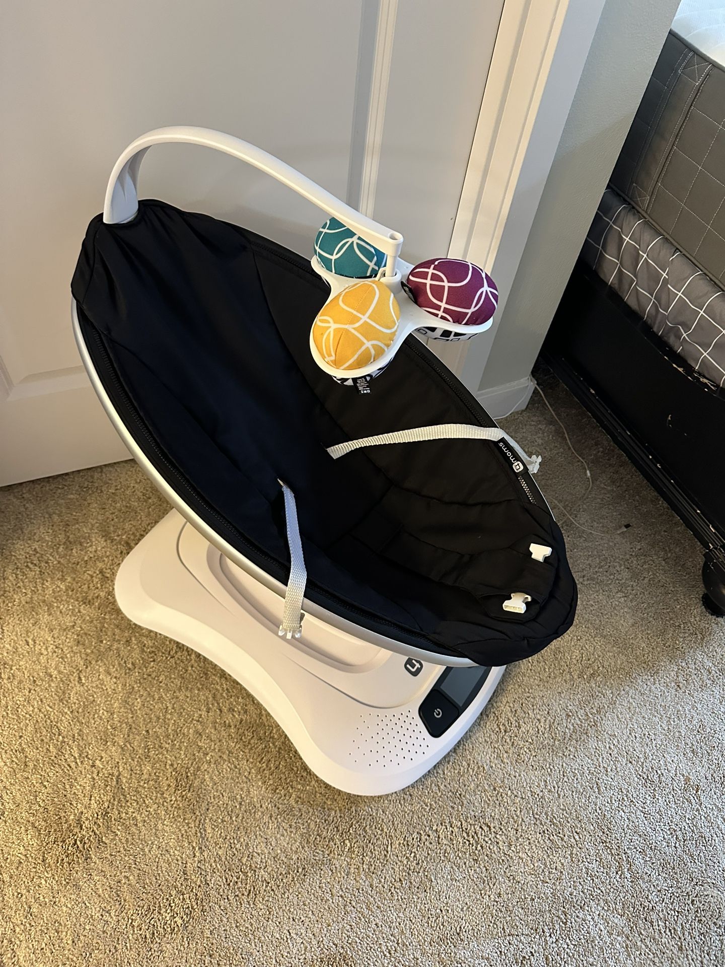 4 Moms MamaRoo