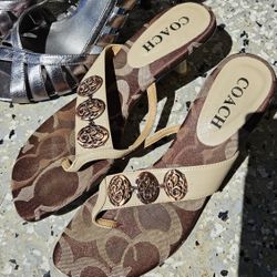 19 Women's Shoes Assorted