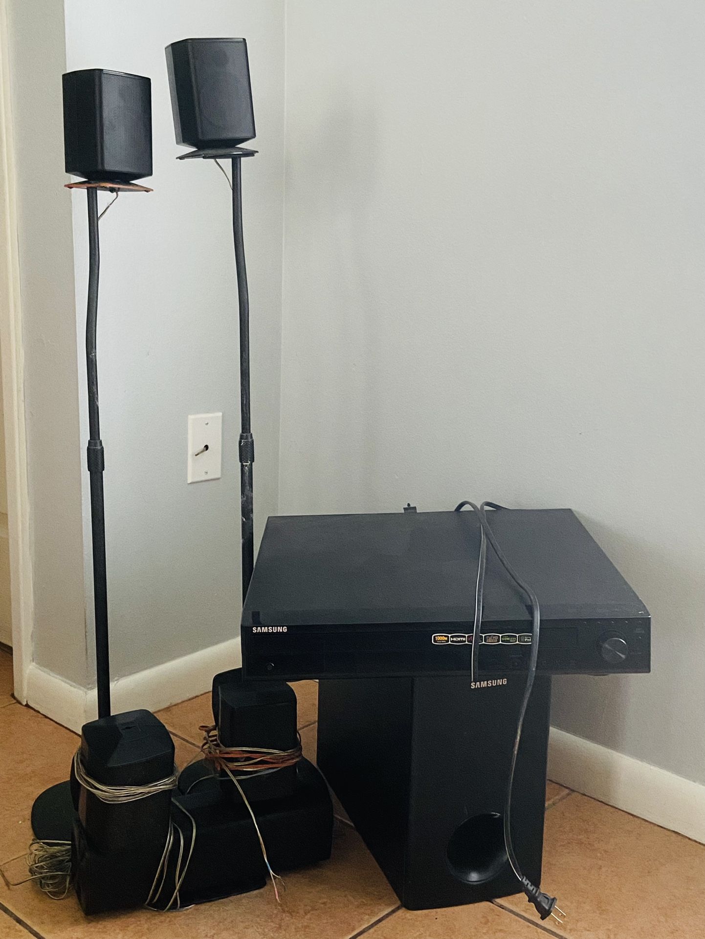 Samsung 5 DVD Sound Home Theater System