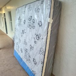 NEW KING PILLOW TOP MATTRESS AND BOX SPRING -- Also Available In All Sizes.