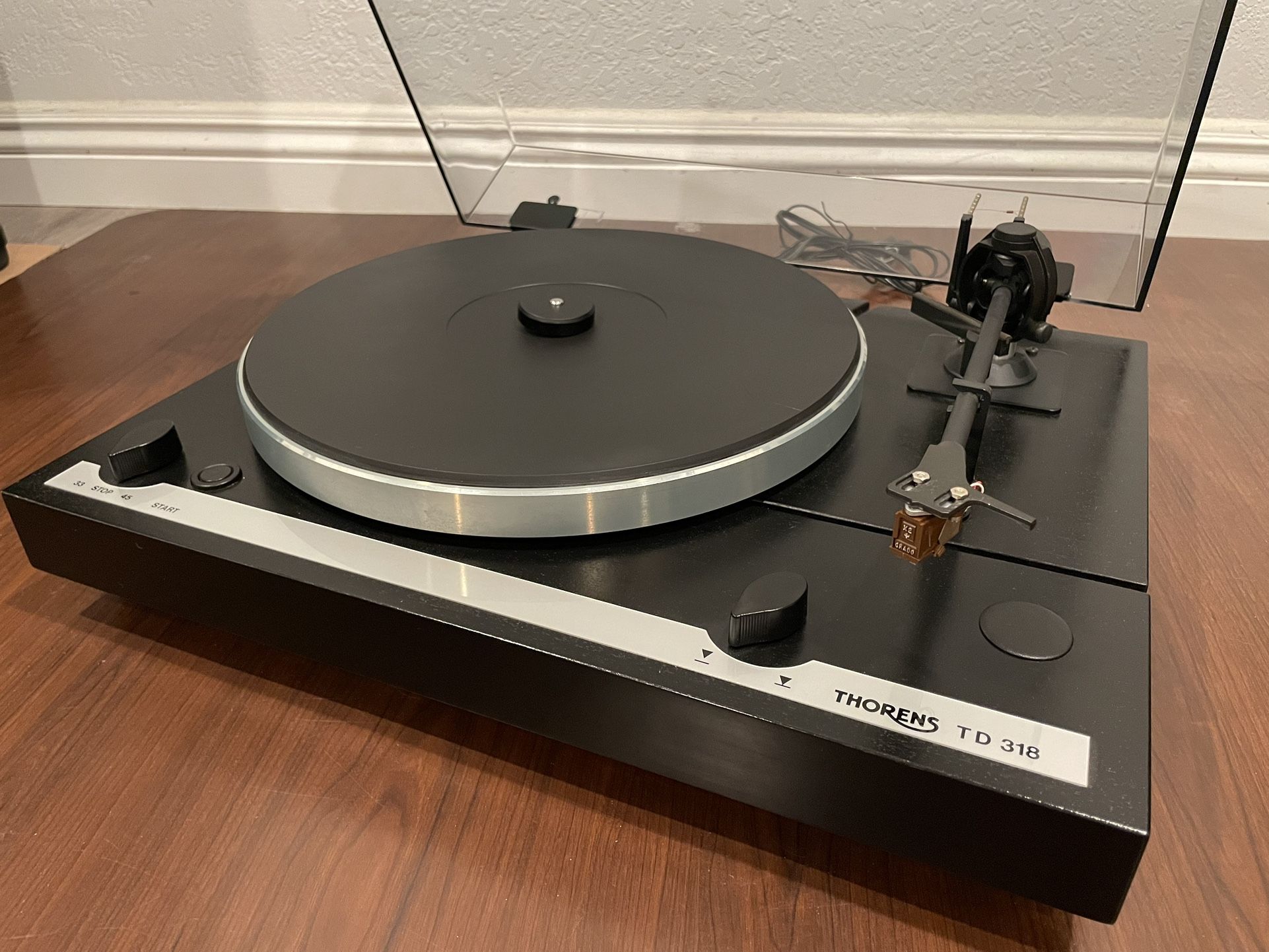 Thorens TD-318 2-Speed Semi-Automatic Belt Drive Turntable