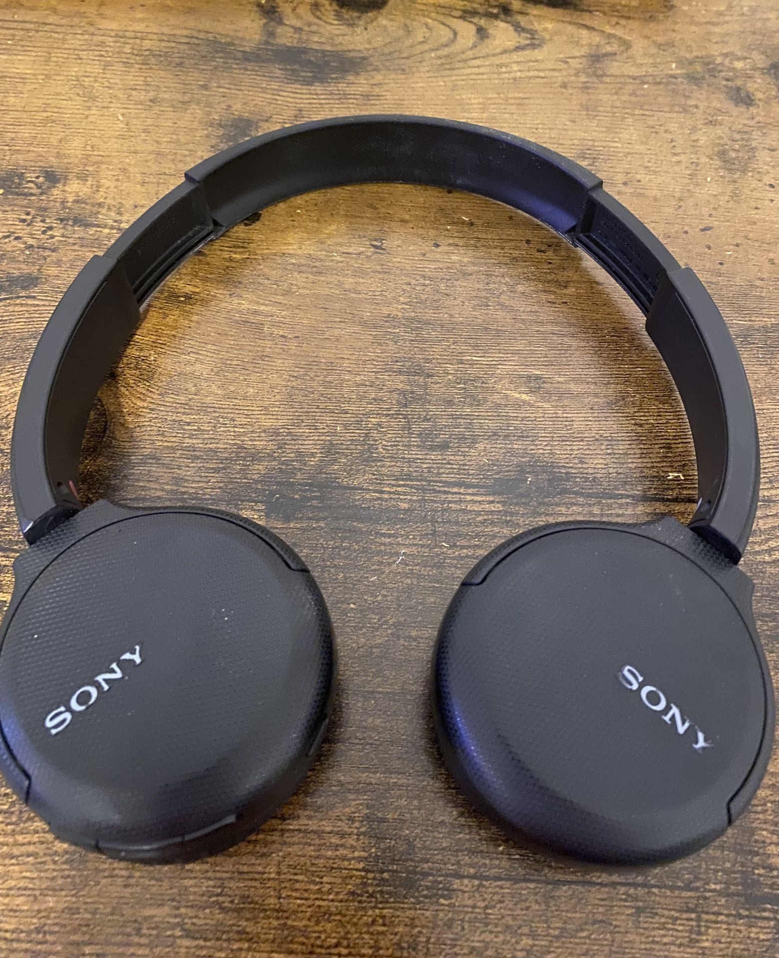 Sony Black Adjustable Headband Wireless Bluetooth Stereo On-Ear Headphones