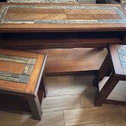 4 Piece Table