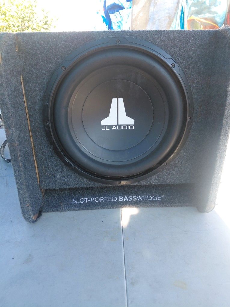 JL Audio Sub Woofer