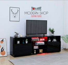 TV STAND  ( HIGH GLOSS AND LEDD LIGHTS)
