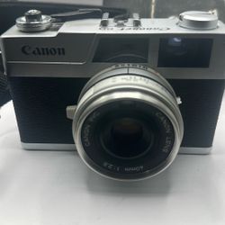 Vintage Canon Canonet 28 camera w/case  
