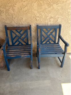 2 wooden chairs free